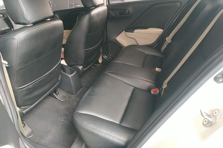 Used Honda Greiz 2016 1.5L CVT Comfort Version Left Rear Seat