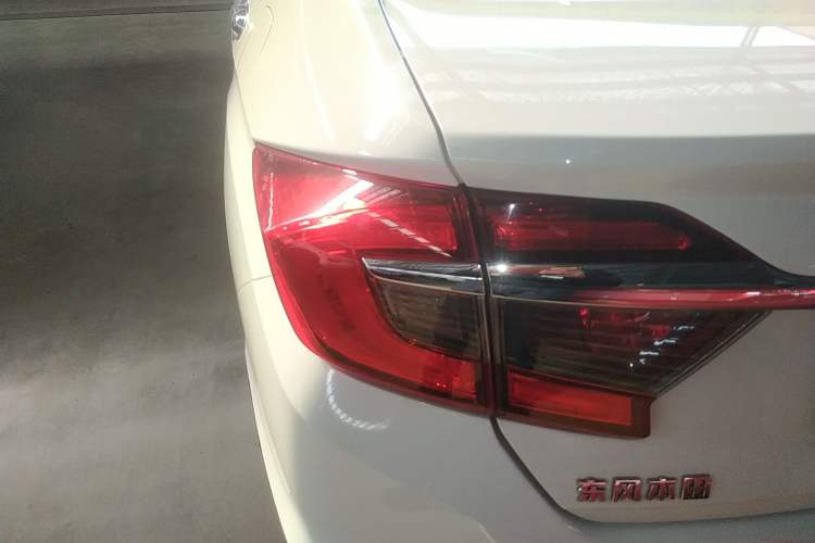 Used Honda Greiz 2016 1.5L CVT Classic Edition Left Rear Taillight