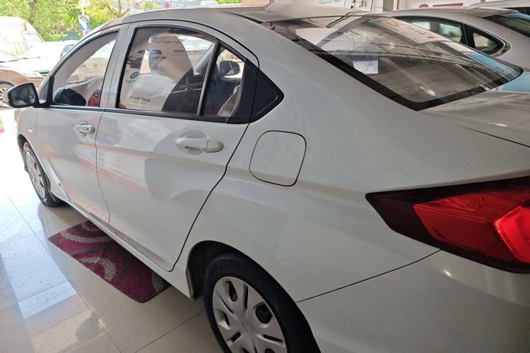 Used Honda Greiz 2016 1.5L CVT Classic Edition Left Side