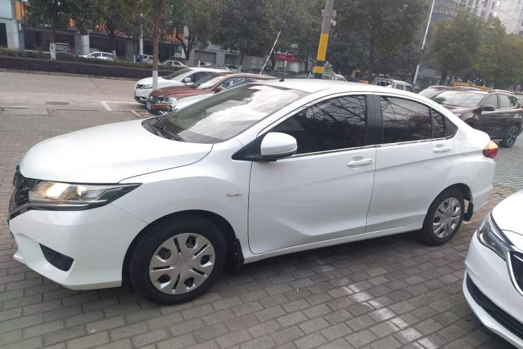 Used Honda Greiz 2016 1.5L CVT Classic Edition Left Side
