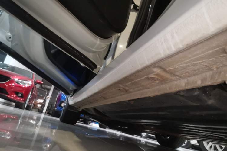 Used Honda Greiz 2016 1.5L CVT Classic Edition Left Side Sill