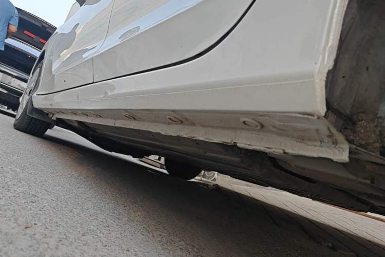 Used Honda Greiz 2016 1.5L CVT Classic Edition Left Side Sill
