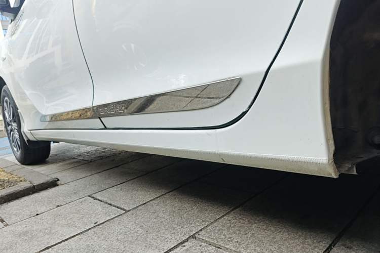 Used Honda Greiz 2016 1.5L CVT Classic Edition Left Side Sill