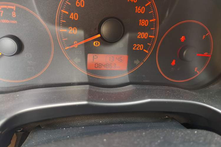 Used Honda Greiz 2016 1.5L CVT Classic Edition Odometer Close Up