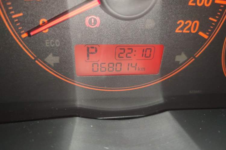 Used Honda Greiz 2016 1.5L CVT Classic Edition Odometer Close Up