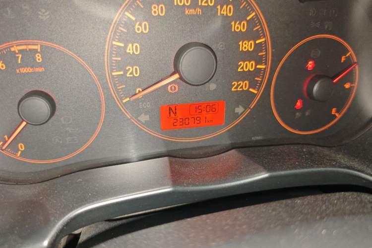 Used Honda Greiz 2016 1.5L CVT Classic Edition Odometer Close Up