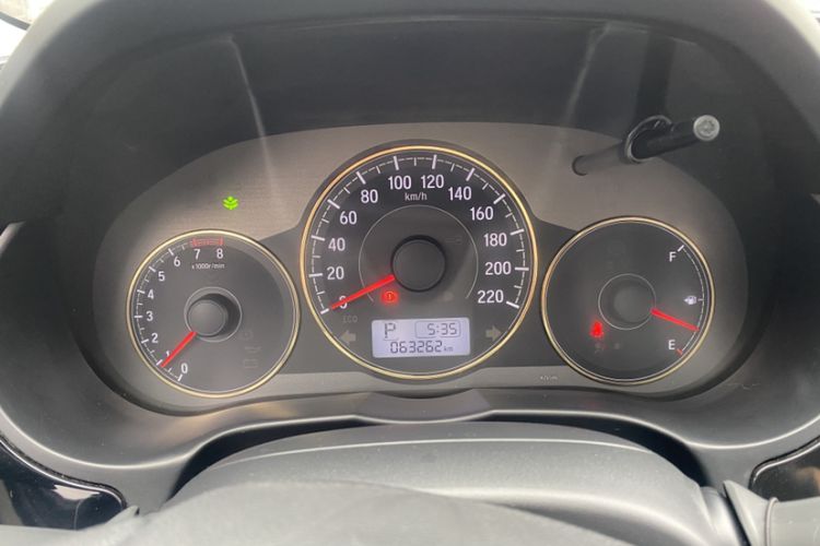 Used Honda Greiz 2016 1.5L CVT Fashion Edition Odometer Close Up