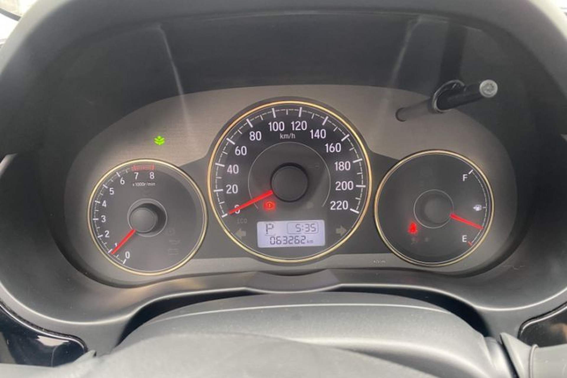 Used Honda Greiz 2016 1.5L CVT Fashion Edition Odometer Close Up