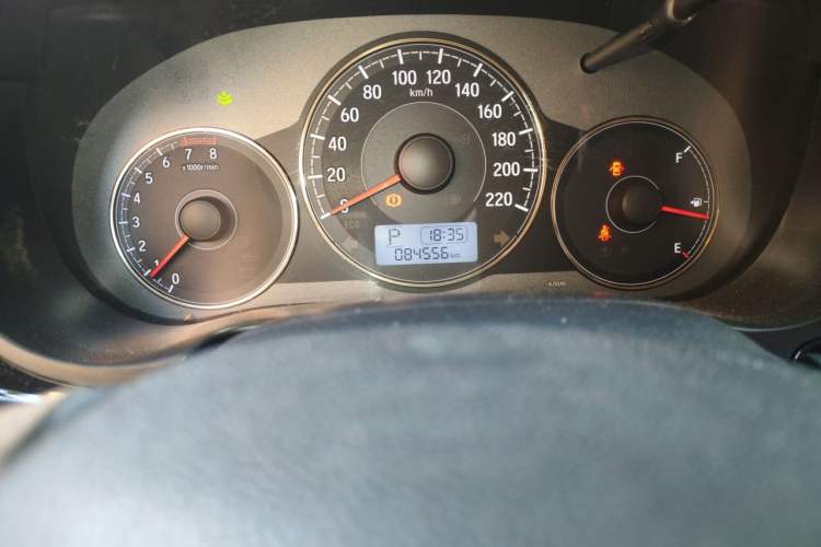 Used Honda Greiz 2016 1.5L CVT Comfort Version Odometer Close Up