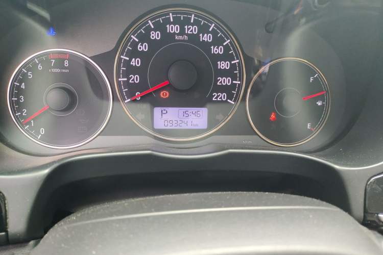 Used Honda Greiz 2016 1.5L CVT Comfort Version Odometer Close Up