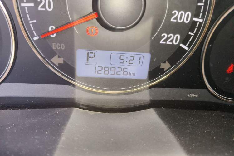 Used Honda Greiz 2016 1.5L CVT Comfort Version Odometer Close Up