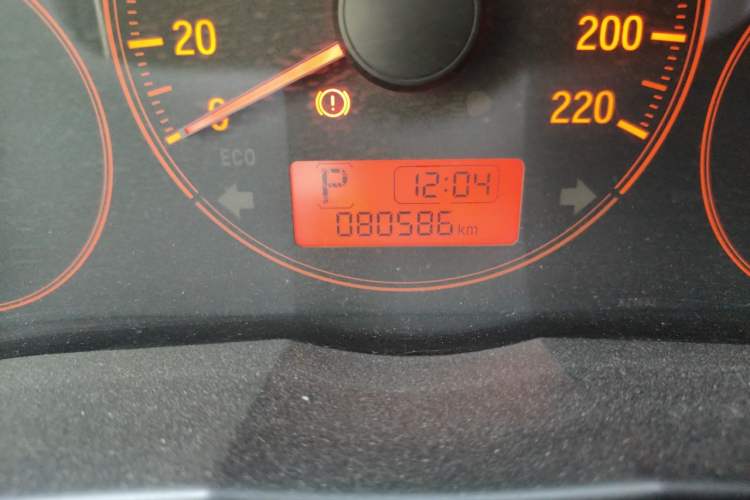 Used Honda Greiz 2016 1.5L CVT Classic Edition Odometer Close Up
