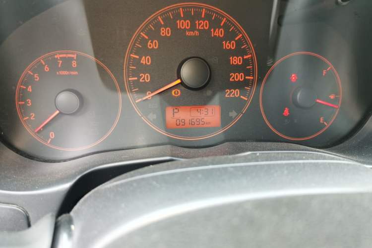 Used Honda Greiz 2016 1.5L CVT Classic Edition Odometer Close Up