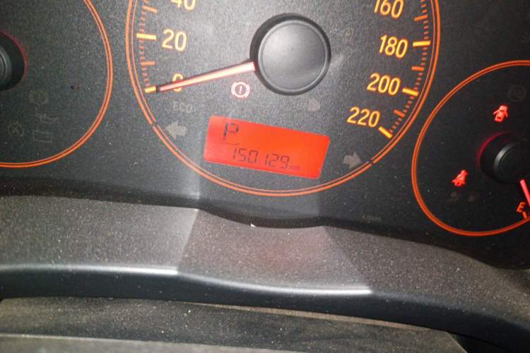 Used Honda Greiz 2016 1.5L CVT Classic Edition Odometer Close Up