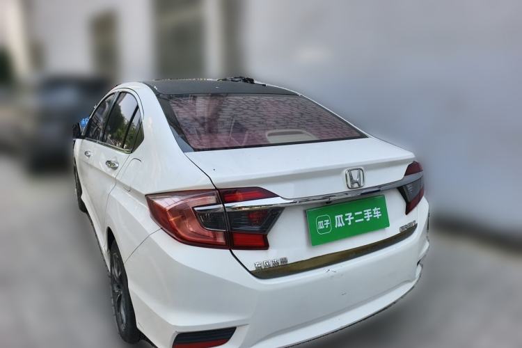 Used Honda Greiz 2016 1.5L Manual Classic Edition Rear Left 45 Deg