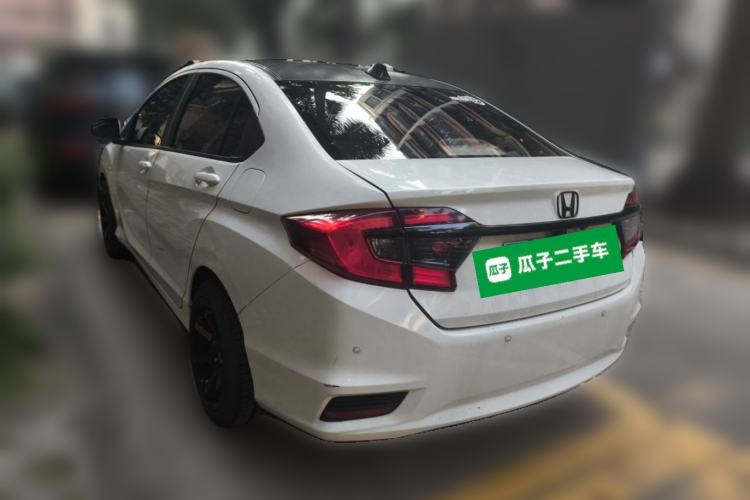 Used Honda Greiz 2016 1.5L CVT Classic Edition Rear Left 45 Deg