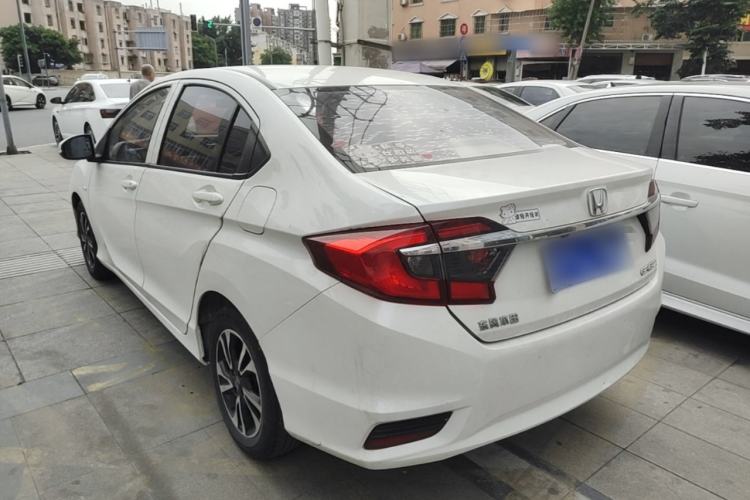Used Honda Greiz 2016 1.5L CVT Classic Edition Rear Left 45 Deg