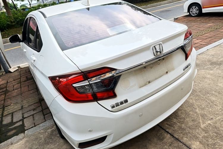 Used Honda Greiz 2016 1.5L CVT Luxury Edition Rear Left 45 Deg