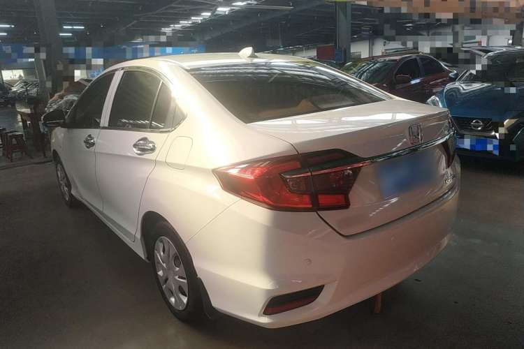 Used Honda Greiz 2016 1.5L CVT Classic Edition Rear Left 45 Deg