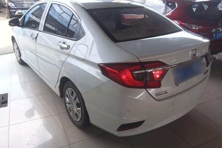 Used Honda Greiz 2016 1.5L CVT Classic Edition Rear Left 45 Deg