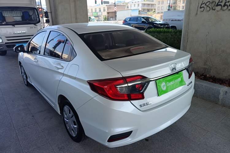Used Honda Greiz 2016 1.5L CVT Classic Edition Rear Left 45 Deg