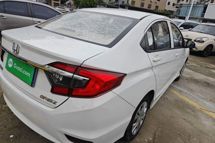 Used Honda Greiz 2016 1.5L CVT Classic Edition Rear Right 45 Deg