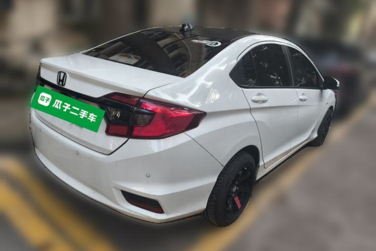 Used Honda Greiz 2016 1.5L CVT Classic Edition Rear Right 45 Deg