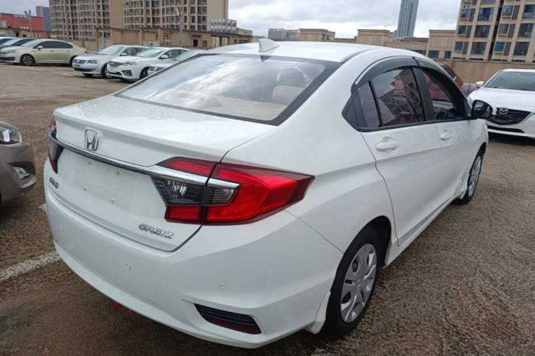 Used Honda Greiz 2016 1.5L CVT Comfort Version Rear Right 45 Deg