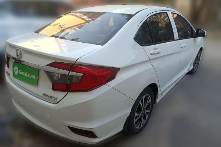 Used Honda Greiz 2016 1.5L CVT Classic Edition Rear Right 45 Deg