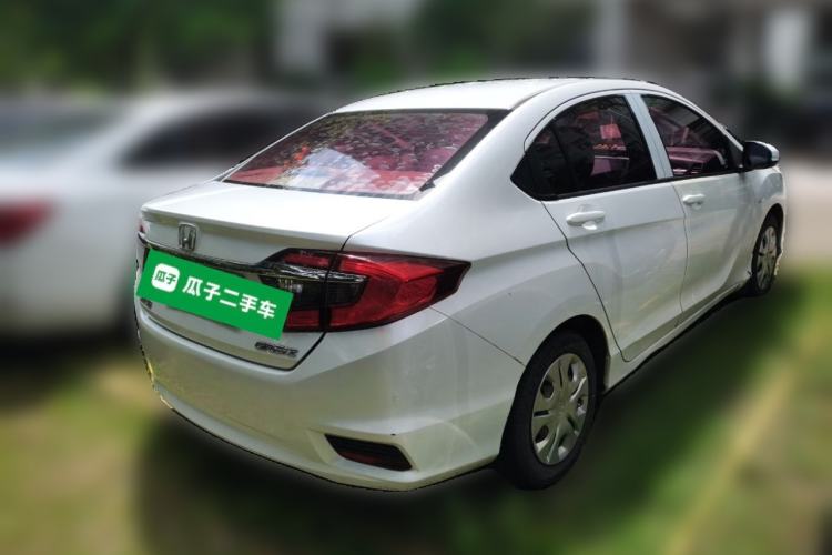 Used Honda Greiz 2016 1.5L Manual Classic Edition Rear Right 45 Deg