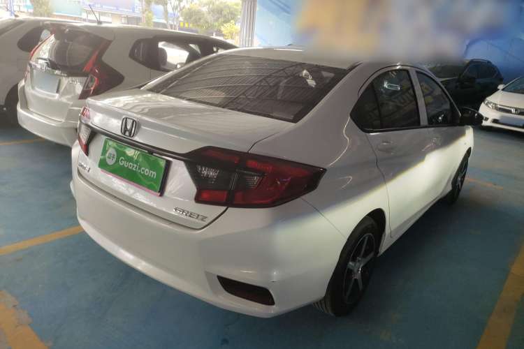 Used Honda Greiz 2016 1.5L CVT Classic Edition Rear Right 45 Deg