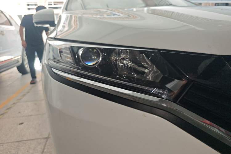 Used Honda Greiz 2016 1.5L CVT Classic Edition Right Front Headlight