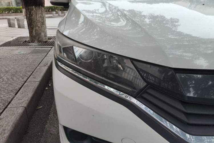 Used Honda Greiz 2016 1.5L CVT Classic Edition Right Front Headlight