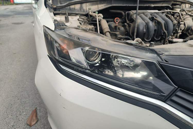 Used Honda Greiz 2016 1.5L CVT Classic Edition Right Front Headlight