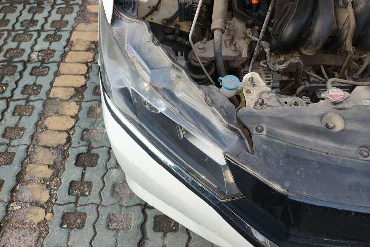 Used Honda Greiz 2016 1.5L Manual Classic Edition Right Front Headlight