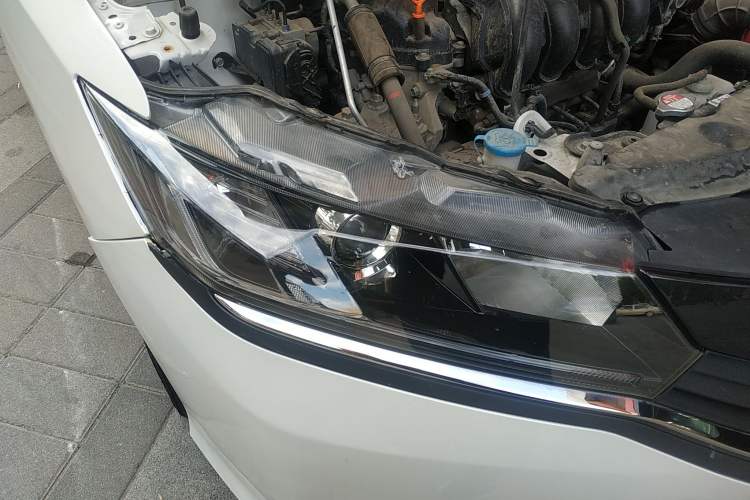 Used Honda Greiz 2016 1.5L CVT Classic Edition Right Front Headlight