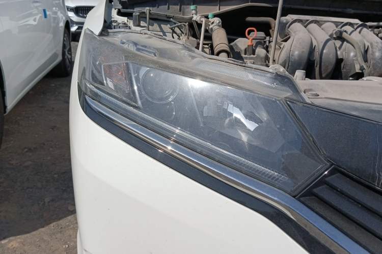 Used Honda Greiz 2016 1.5L CVT Comfort Version Right Front Headlight