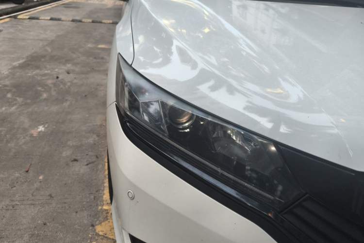 Used Honda Greiz 2016 1.5L CVT Classic Edition Right Front Headlight