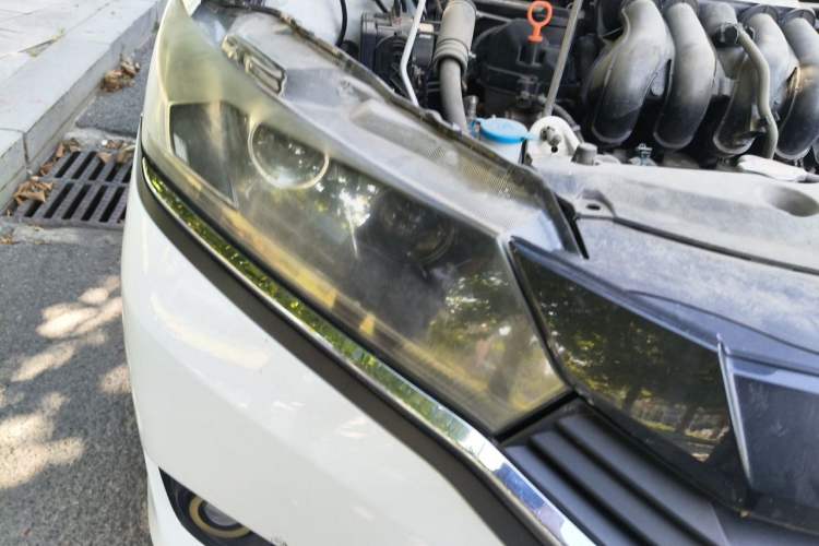 Used Honda Greiz 2016 1.5L Manual Classic Edition Right Front Headlight