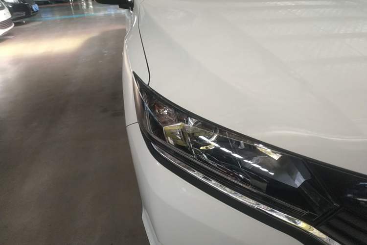Used Honda Greiz 2016 1.5L CVT Classic Edition Right Front Headlight