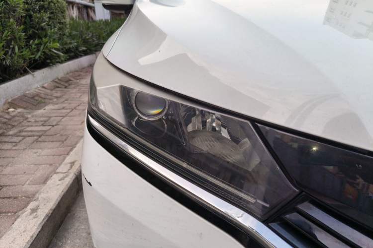 Used Honda Greiz 2016 1.5L CVT Comfort Version Right Front Headlight