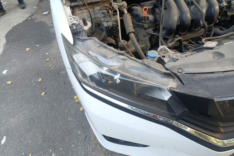Used Honda Greiz 2016 1.5L CVT Classic Edition Right Front Headlight