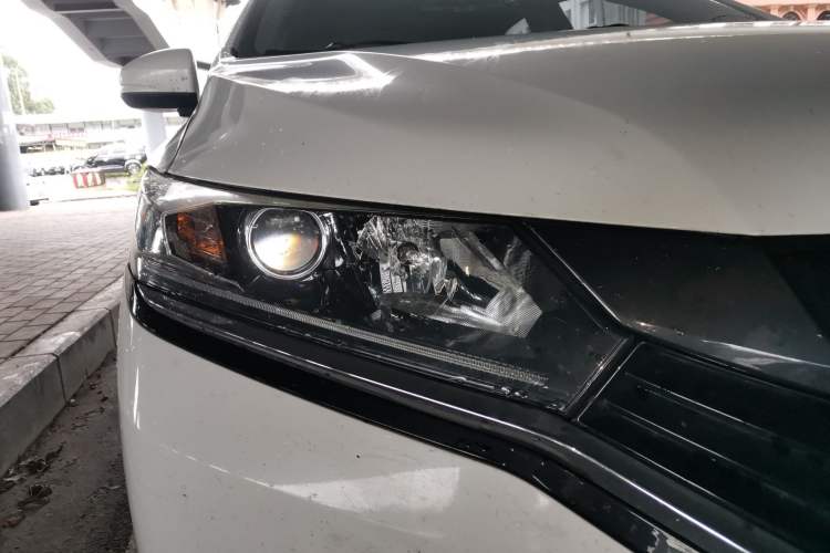 Used Honda Greiz 2016 1.5L CVT Fashion Edition Right Front Headlight