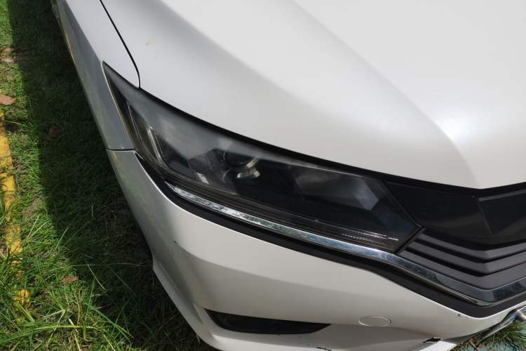 Used Honda Greiz 2016 1.5L Manual Classic Edition Right Front Headlight