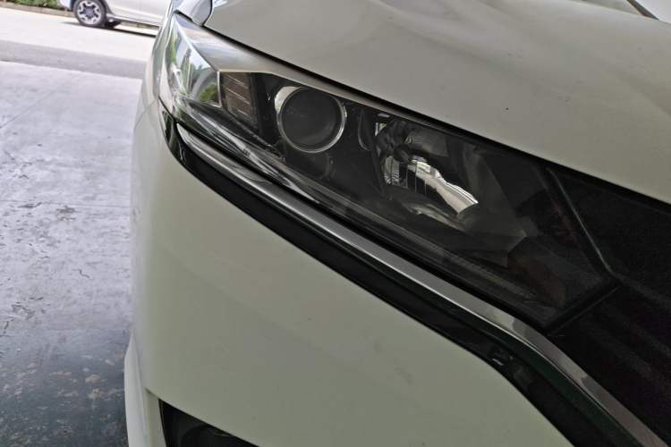 Used Honda Greiz 2016 1.5L CVT Luxury Edition Right Front Headlight