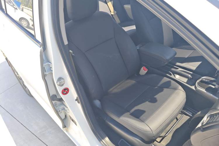 Used Honda Greiz 2016 1.5L CVT Classic Edition Right Front Seat