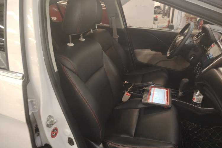 Used Honda Greiz 2016 1.5L CVT Classic Edition Right Front Seat