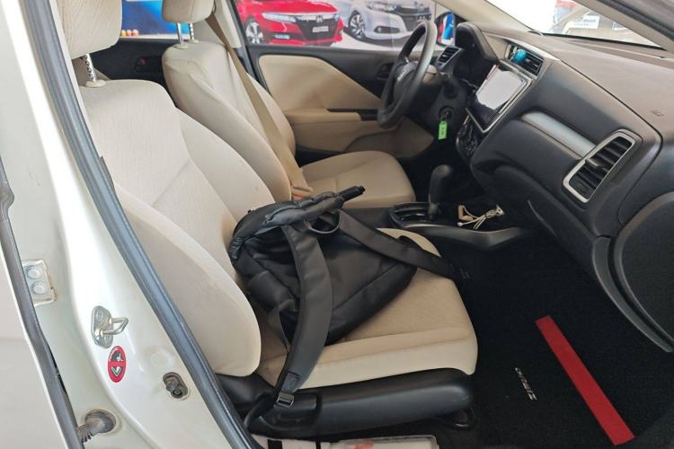 Used Honda Greiz 2016 1.5L CVT Classic Edition Right Front Seat