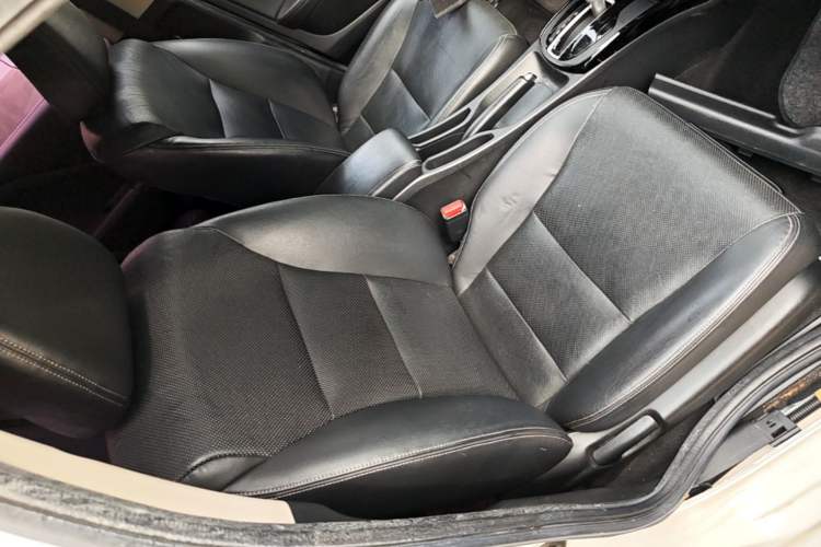 Used Honda Greiz 2016 1.5L CVT Luxury Edition Right Front Seat