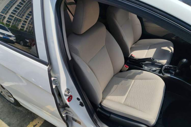 Used Honda Greiz 2016 1.5L CVT Classic Edition Right Front Seat